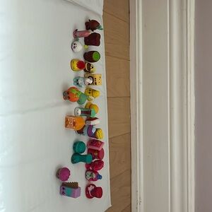 Shopkins (27 shopkins)